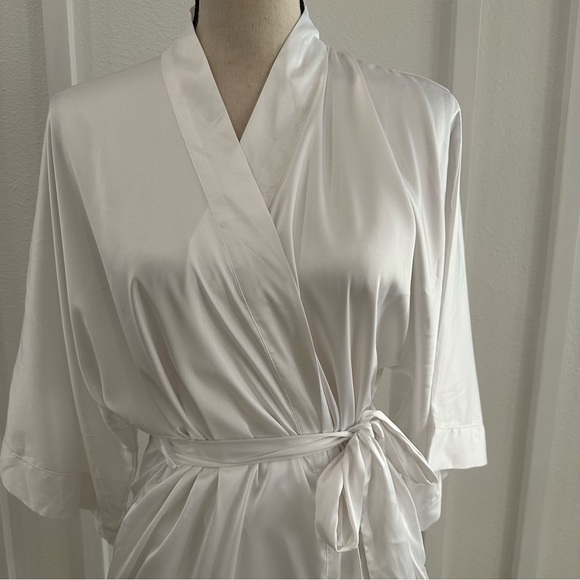 NWT Bridal Robe - Picture 6 of 9